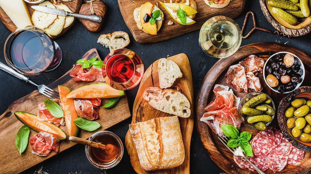 Annorlunda julmat från PAUL och THOM